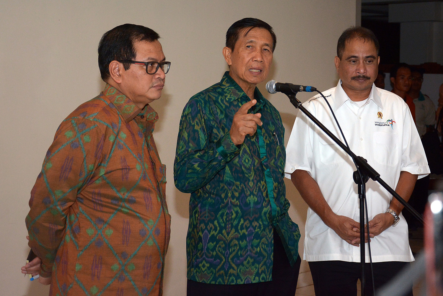 Mantan Gubernur Bali Pastika Kaget Sudikerta Ditangkap Polda Bali