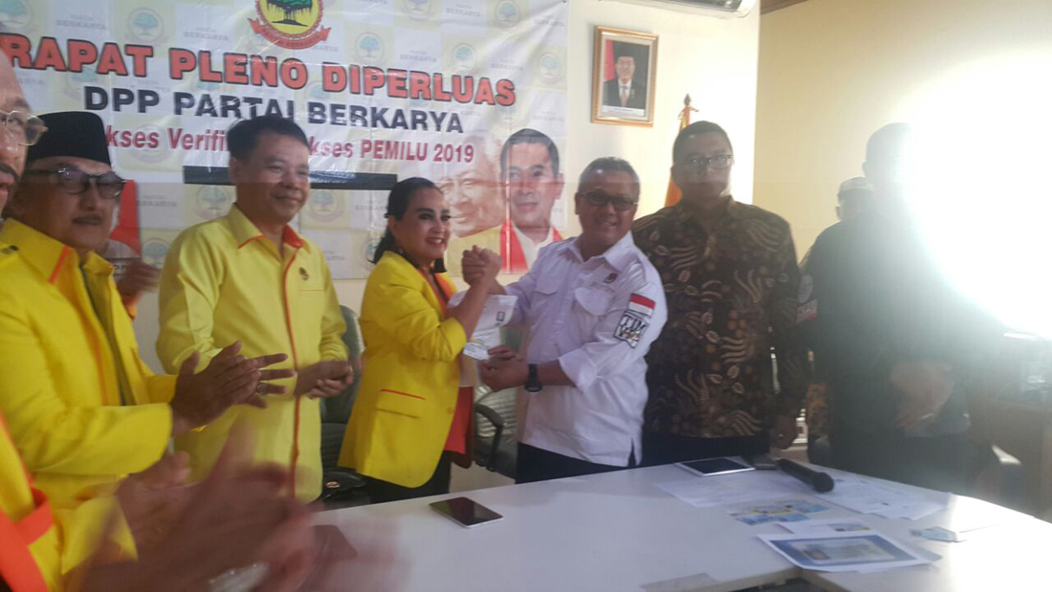 Lambang Partai Berkarya