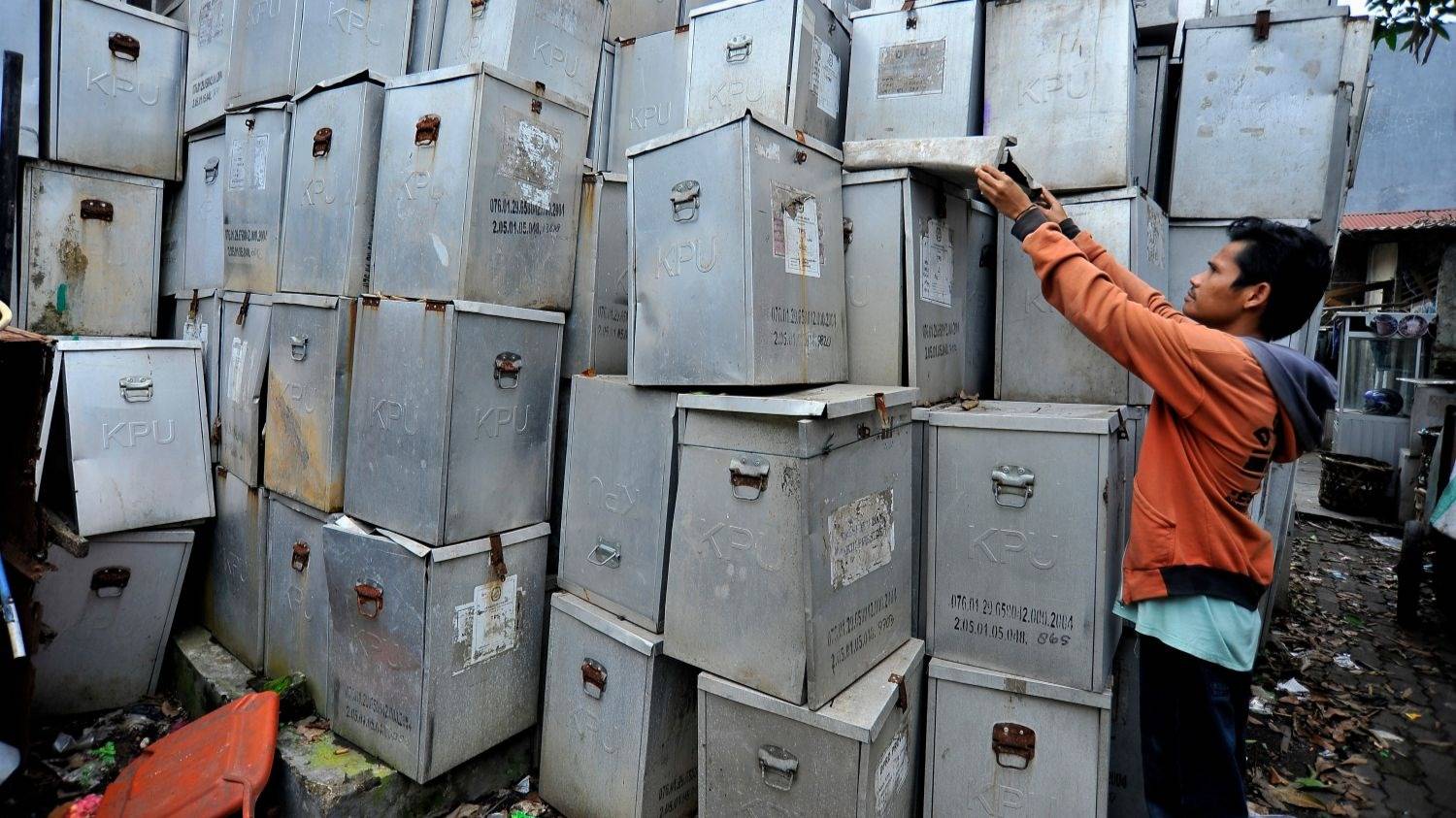 Pendaftaran Dibuka, Sejumlah Pasangan Calon Di Daerah Mulai Mendaftar