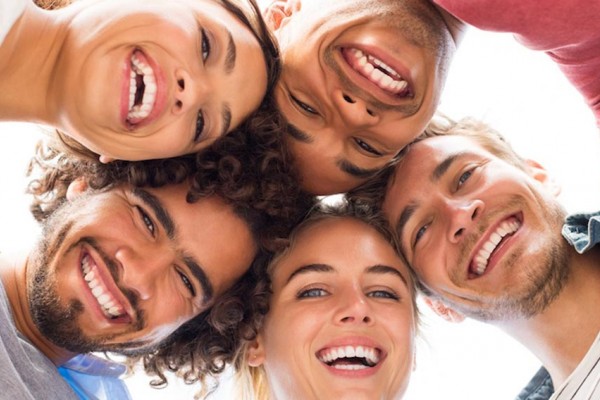 6 Cara Gak Terduga untuk Membuat Orang Terdekatmu Bahagia 