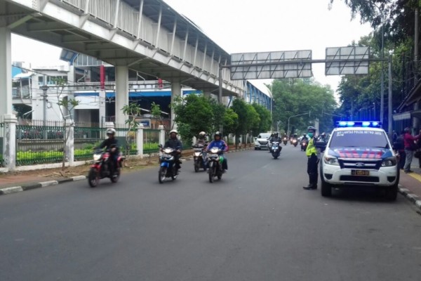 Boleh Melintas di Sudirman Thamrin Sepeda  Motor  Bakal 