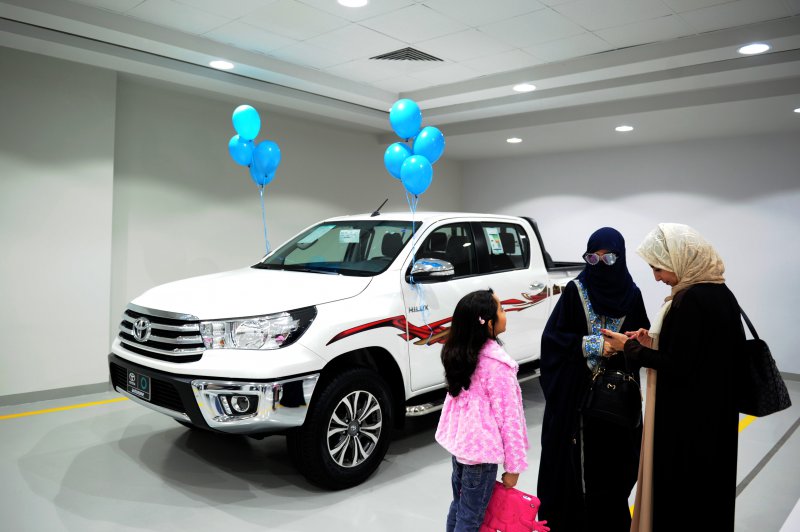 Arab Saudi Selenggarakan Pameran Mobil Khusus Perempuan