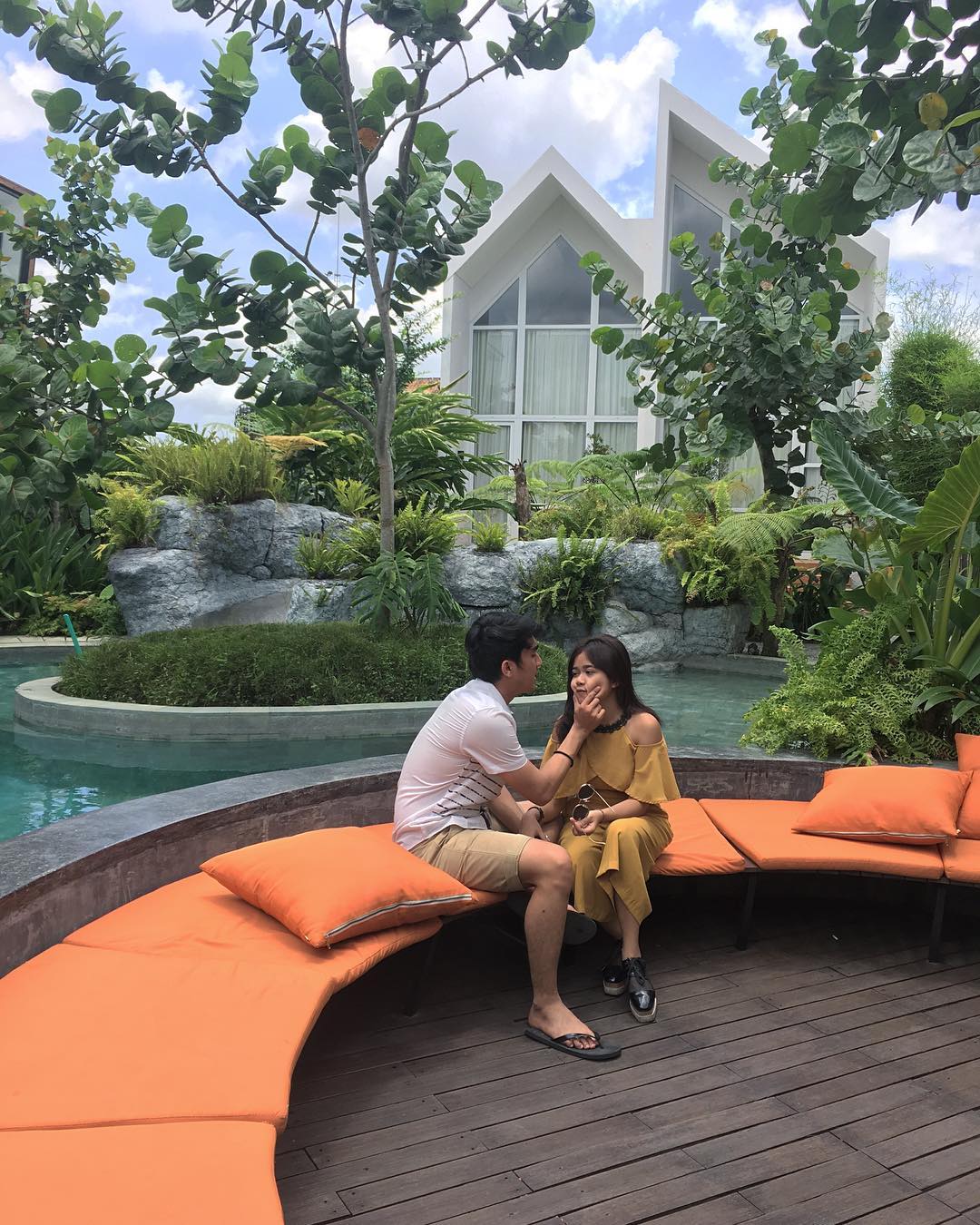 Bikin Patah Hati, Ini 10 Potret Kompaknya Bianca Jodie Idol & Kekasih