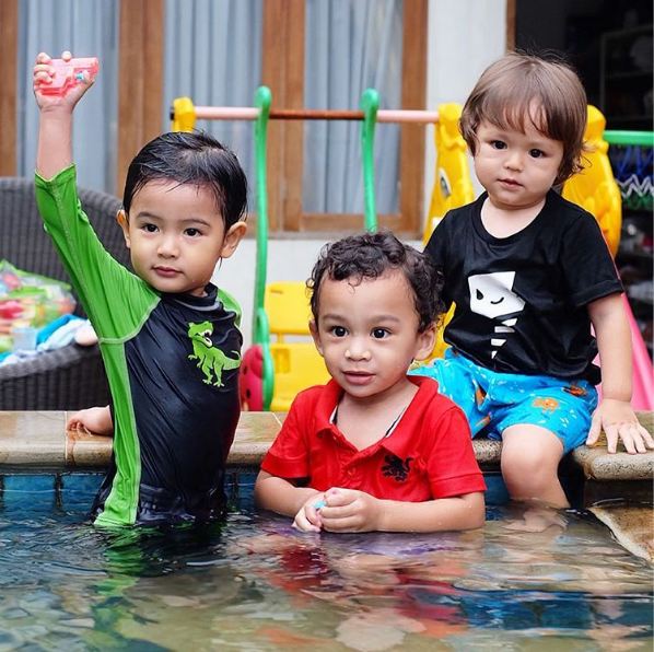 9 Foto Anak Artis Saat Main Bareng Ini Bikin Gemas, Kompak 