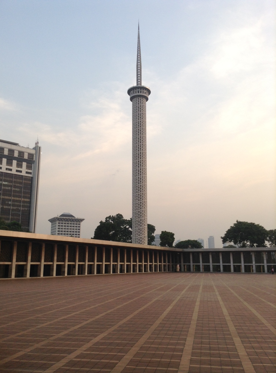  Gambar  Ilustrasi Menara Masjid  Hilustrasi