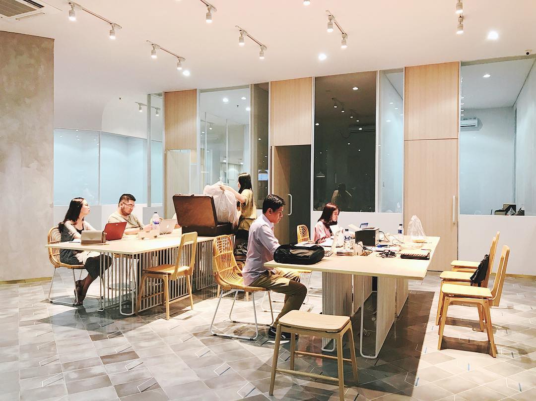 Bukan Kafe, 5 Co-Working Space di Surabaya Ini Nyaman buat 