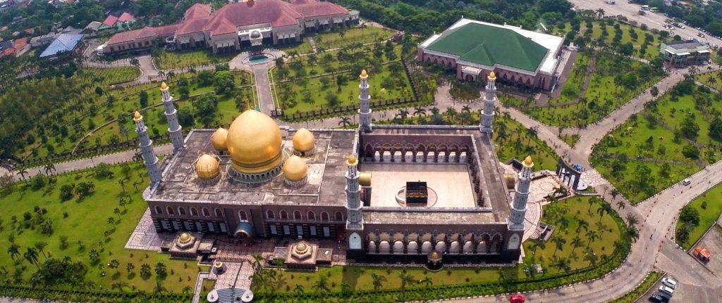 7 Masjid Megah di Indonesia yang Cocok Jadi Wisata Religi Saat Ramadan