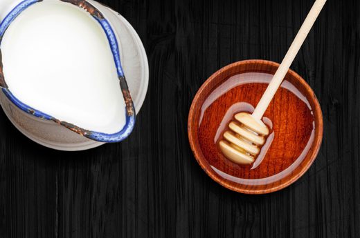 8 Makanan yang Aman Dikonsumsi Malam Hari, Bikin Tidur Makin Nyenyak