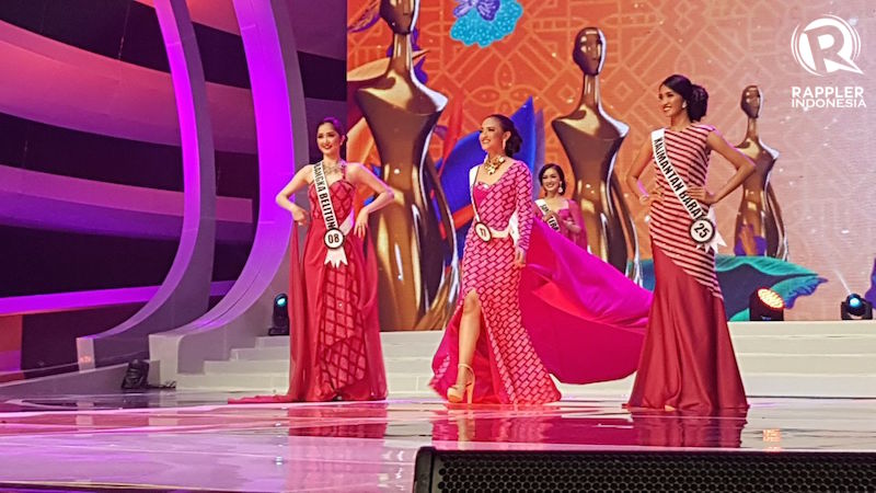 FOTO: Babak 3 Besar Malam Puncak 'Puteri Indonesia 2018'