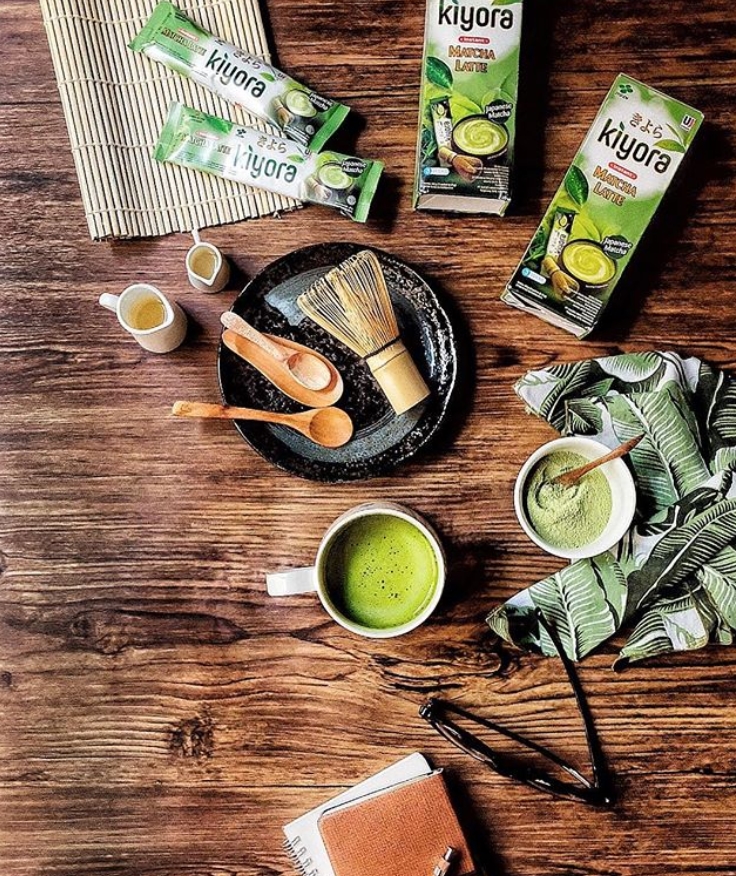 6 Produk Green Tea Latte Instan yang Murah dan Enak, Nyegerin!