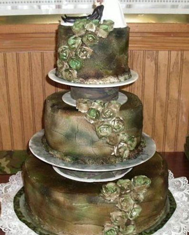 Dari Aneh hingga Seram, 10 Wedding Cake Tergagal yang Pernah Ada