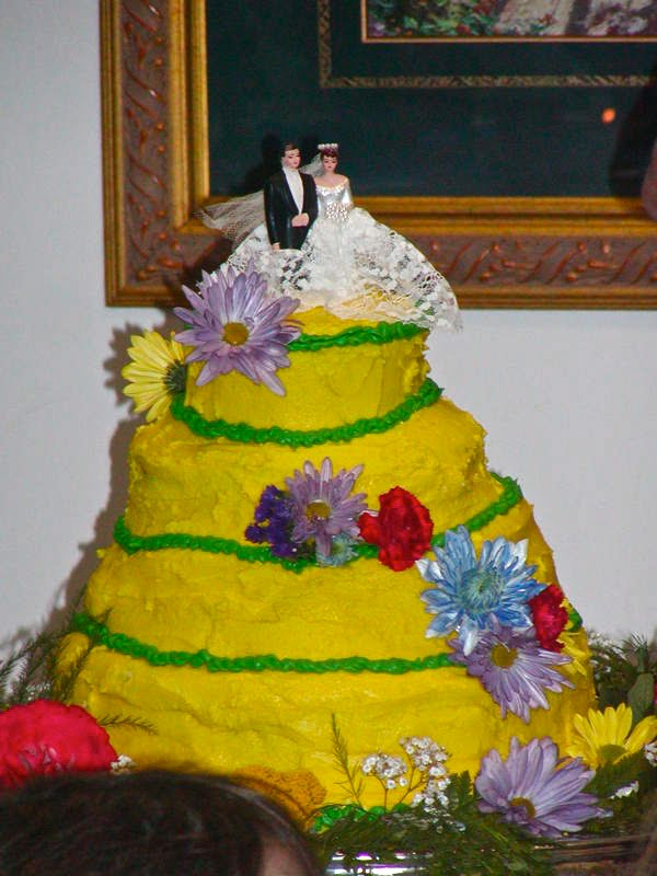 Dari Aneh hingga Seram, 10 Wedding Cake Tergagal yang Pernah Ada