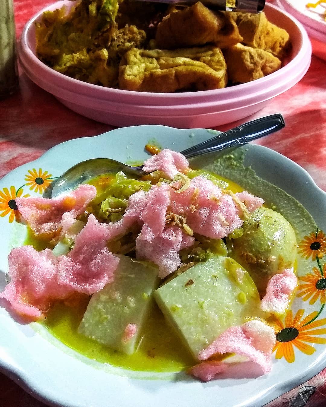 10 Kuliner Asli Bukittinggi yang Bikin Nambah Porsi, Lamak Bana!