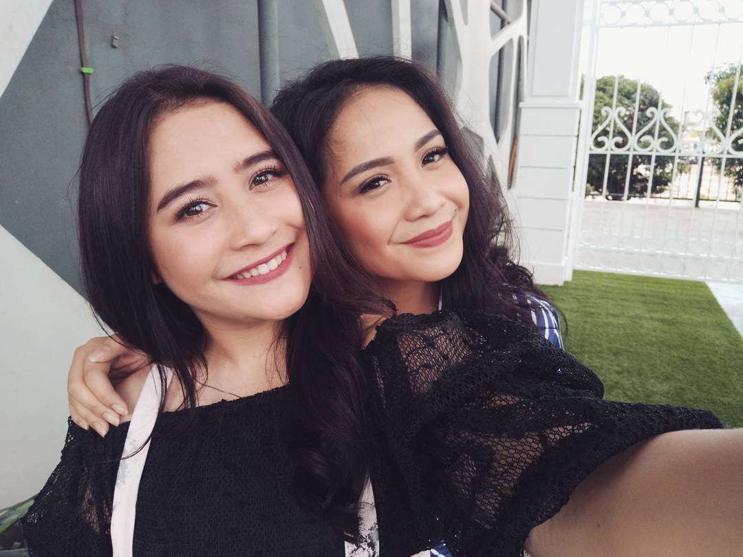 Usia Terpaut Jauh, 10 Persahabatan Artis Ini Friendship Goals Banget