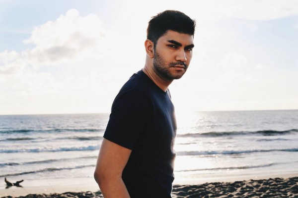 10 Potret Gandhi Fernando, Aktor yang Ikuti Kontes Mister Indonesia 2018
