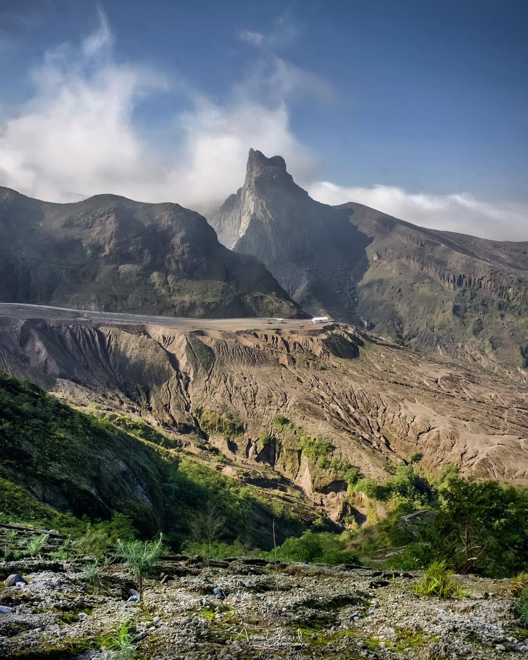 15 Foto  Terindah dari  Atas  Gunung Indonesia Serasa di 