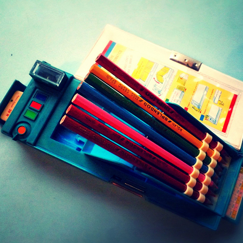 Pilih Kotak Pensil Ini dan Lihat Siapa Kamu Saat Masih Sekolah Dulu?