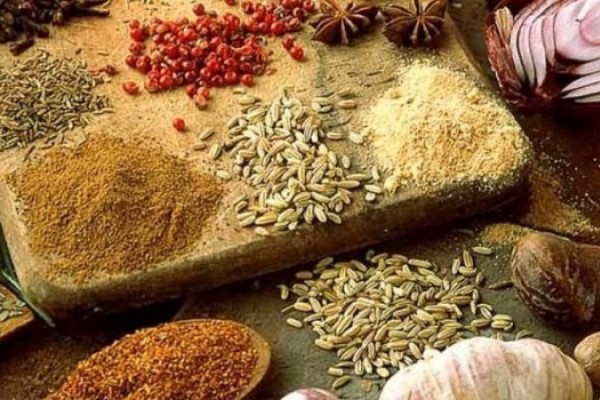 13 Bumbu Dapur yang Bisa Dijadikan Perawatan, Cantik Alami Deh!