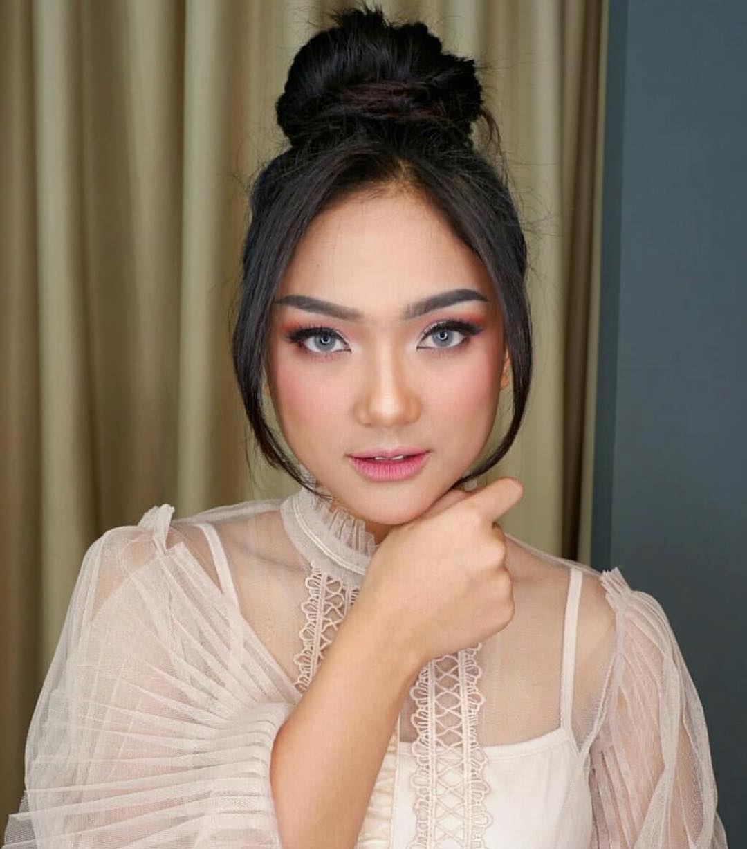 Tersingkir dari Indonesian Idol, Ini 10 Potret Marion Jola 