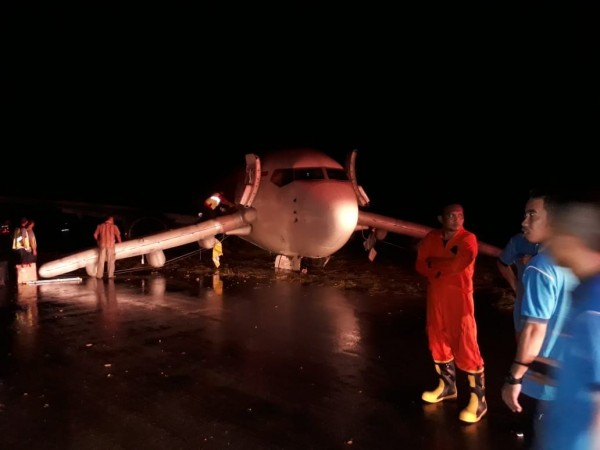 Tergelincir di Bandara Jalaluddin Gorontalo, Lion Air Patah Sayap