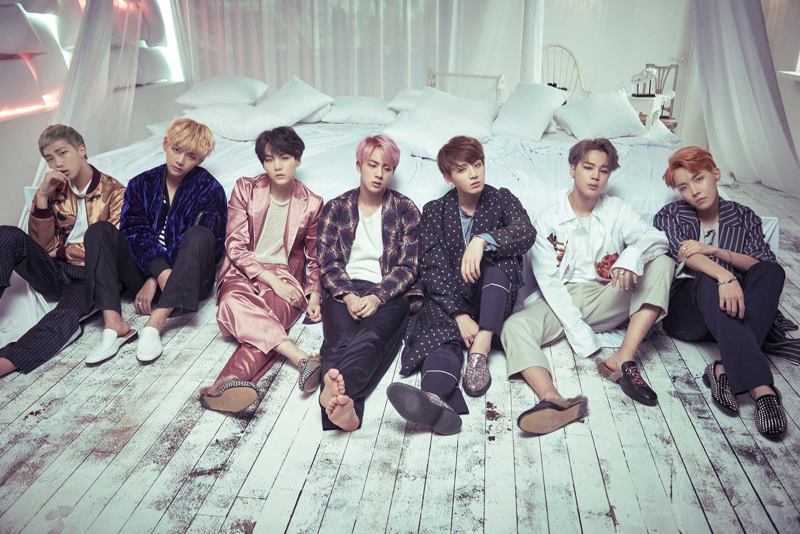 15 Konsep Foto Album BTS Dari Waktu Ke Waktu Totalitas Banget
