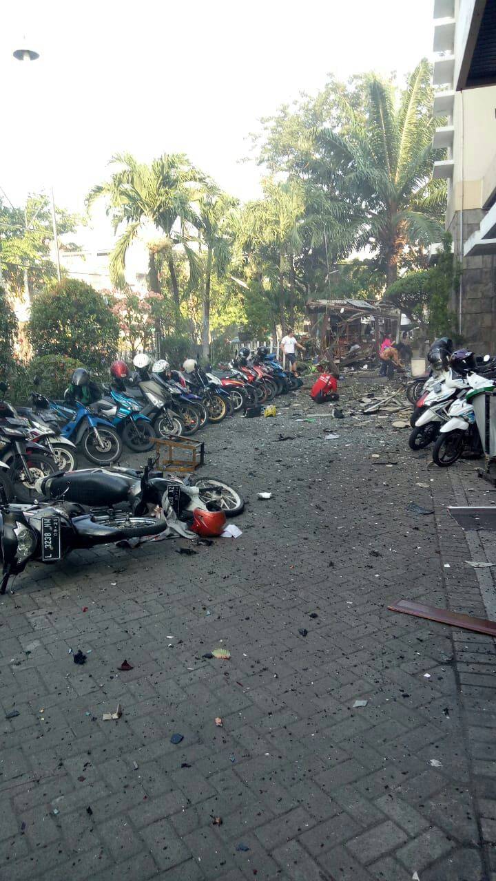 Bom Goncang Tiga Gereja Di Surabaya, Begini Kronologisnya