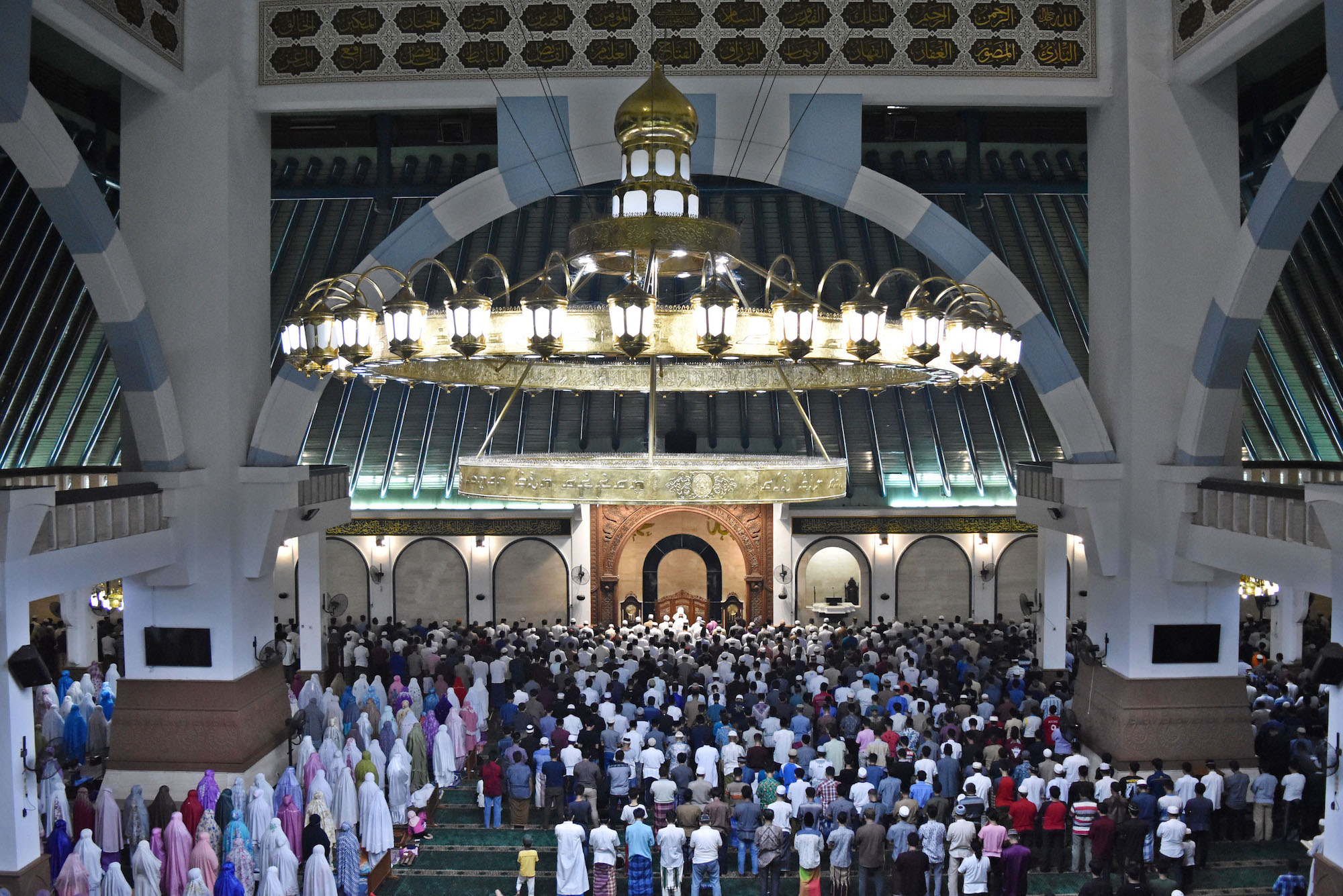 Takmir Masjid Semarang Gak Setuju sama Menag: Yang Berhak Atur Pak RT!