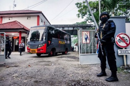 Polisi Kejar 10 Napi yang Kabur dari Rutan Kepulauan Seribu