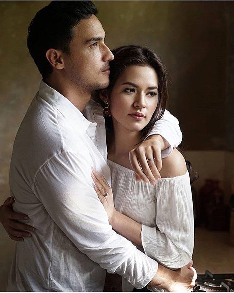 10 Gaya Couple Raisa Dan Hamish Ini Bikin Fans Iri Berat Deh