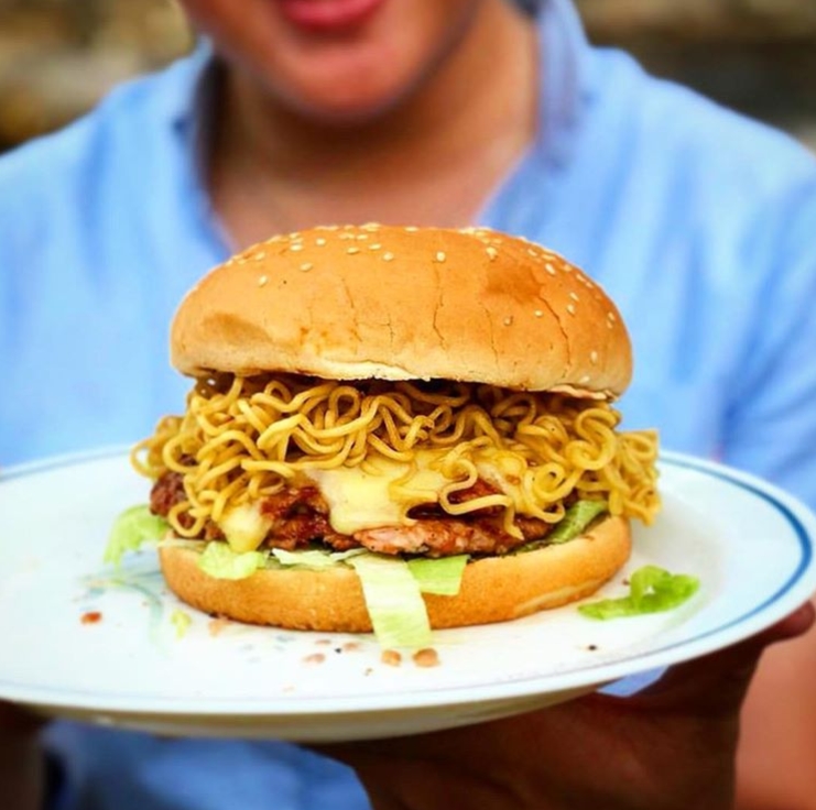 12 Kreasi Unik Indomie ala Kafe di Australia, Nyeleneh Banget