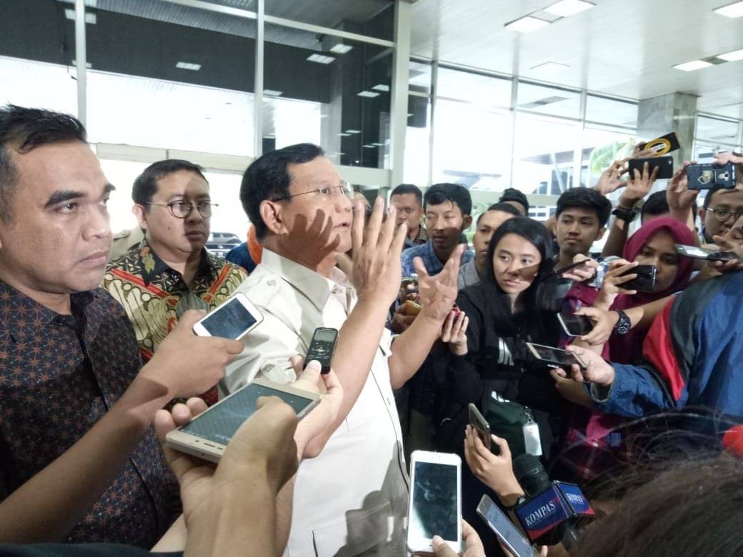 Besok Prabowo Dan Amien Rais Umrah, Bertemu Presiden PKS Di Mekkah