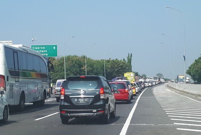 Arus Balik Mudik, 82 Ribu Kendaraan Masuk GT Cileunyi Menuju Jakarta