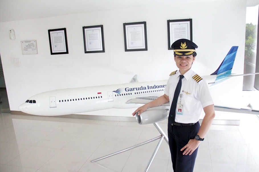 Sopir, masinis, nakhoda dan pilot menjadi tumpuan setiap moda transportasi untuk membawa Anda pergi.