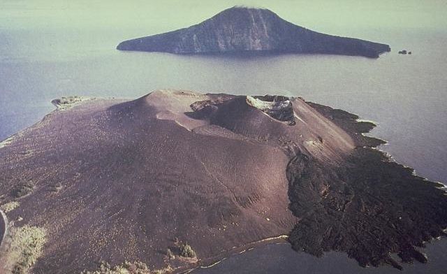 Gunung Anak Krakatau Meletus, Petugas: Tanpa Dentuman