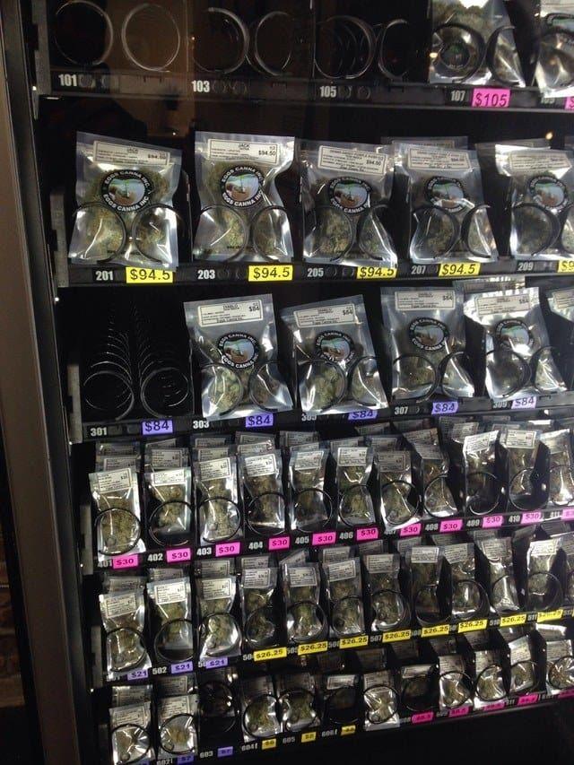 15 Vending Machine Paling Anti Mainstream di Dunia, Canggih atau Aneh?