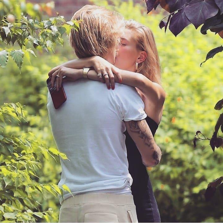 Balikan 10 Potret Justin Bieber Dan Hailey Yang Kepergok Makin Mesra