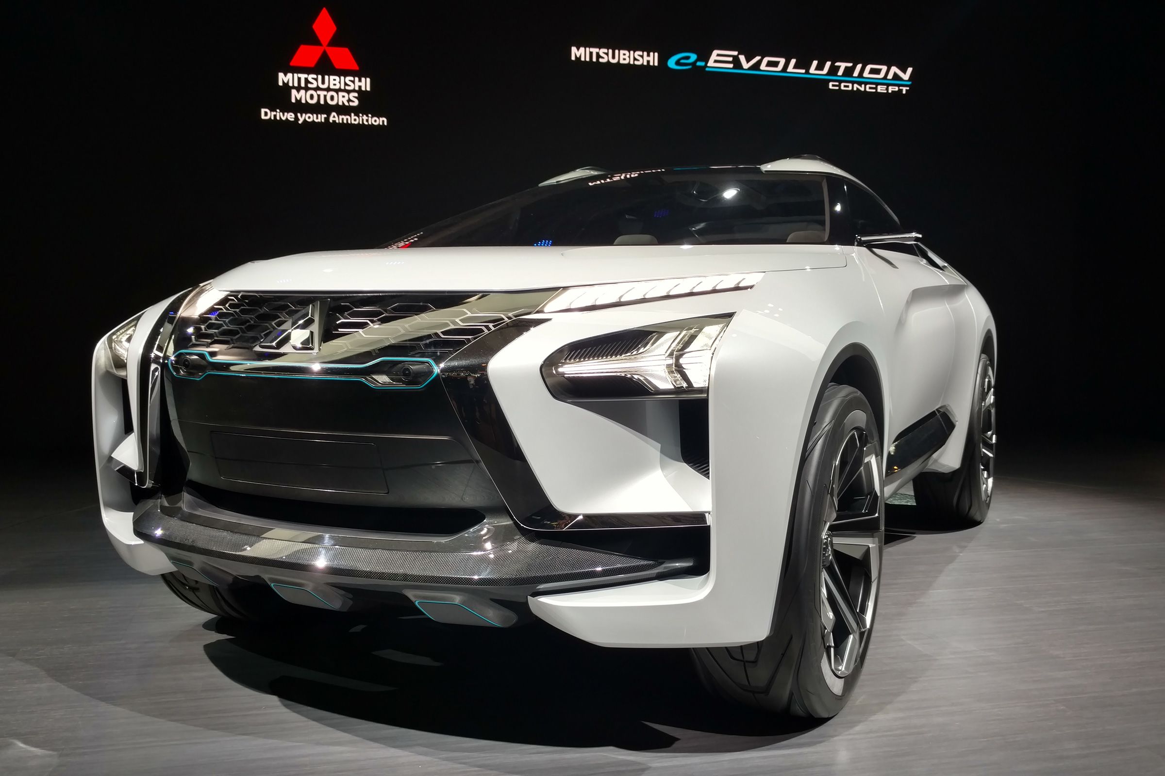  Gambar  Mobil  Mercy Suv Terbaru  2021  Gaulotomotif