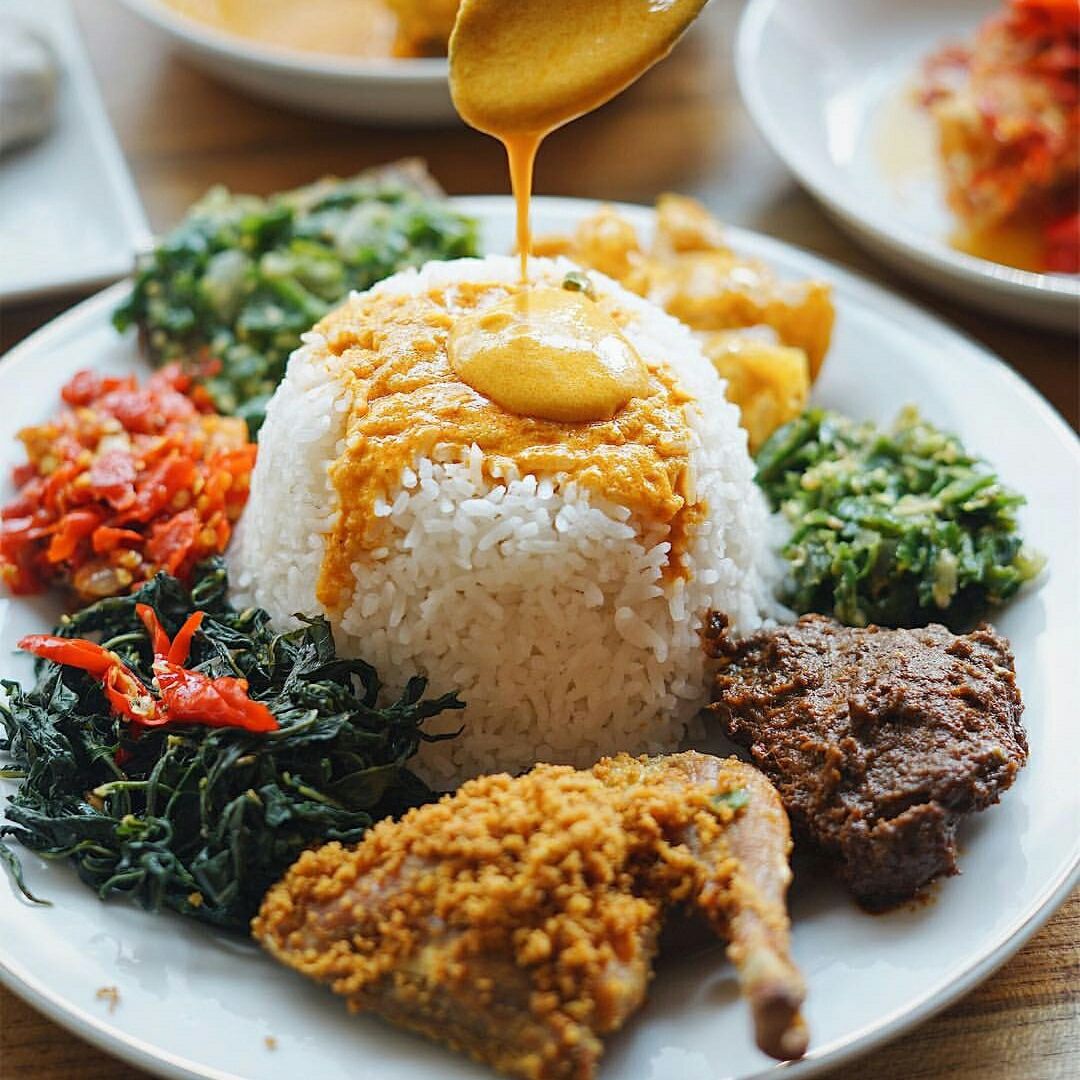 10 Makanan Khas yang Bikin Orang Indonesia Gak Bisa Hidup Tanpanya