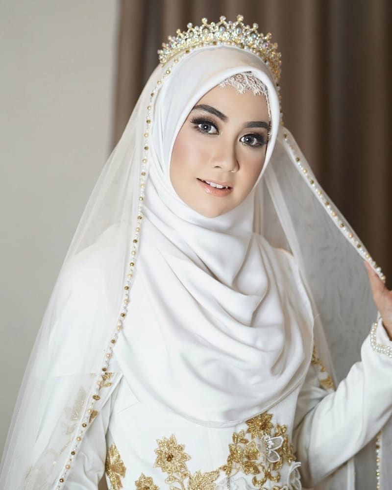 Disebut Bride To Be Intip 10 Pesona Anisa Rahma Rias Ala Pengantin