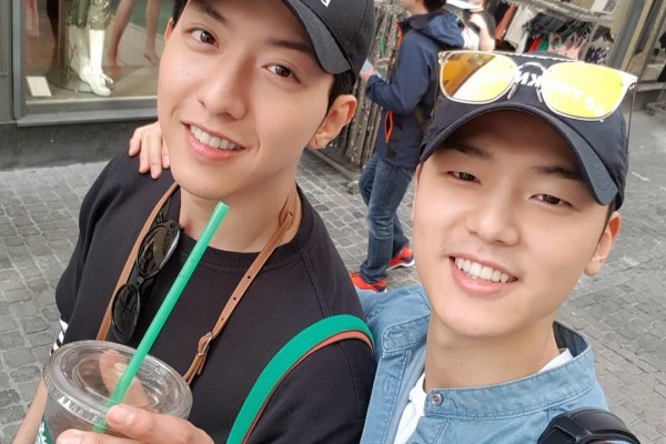 10 Potret Kompaknya Jung Shin - Min Hyuk CN Blue Sebelum Masuk Wamil