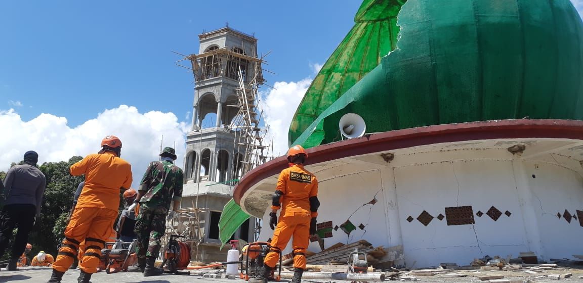 5 Daerah di Indonesia yang Pernah Dilanda Gempa Hebat Lebih dari 7 SR 