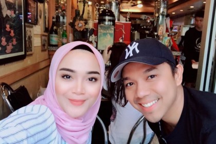 Tinggal di Luar Negeri, 10 Potret Sheza Idris Putuskan Berhijab