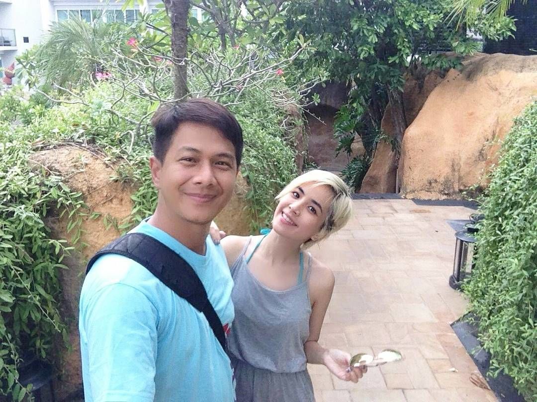 Delon dan Yeslin
