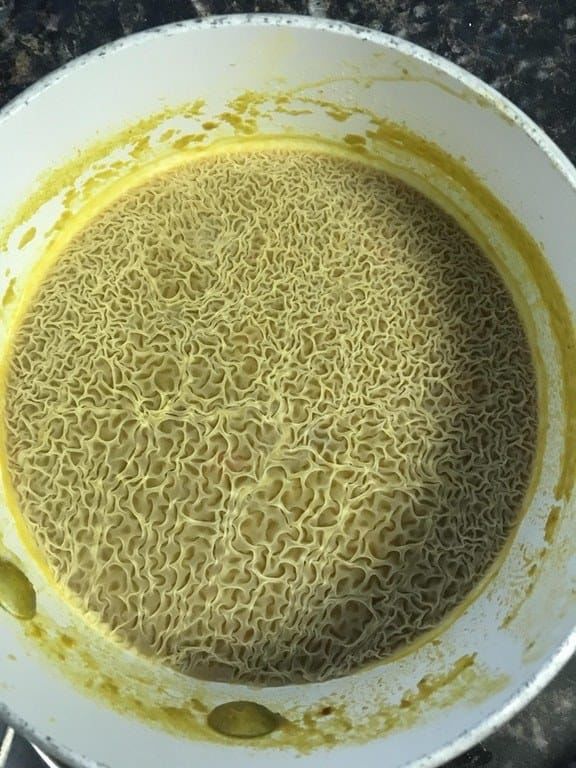 11 Hal Ini Bisa Bikin Penderita Trypophobia Cemas dan Gak Nyaman