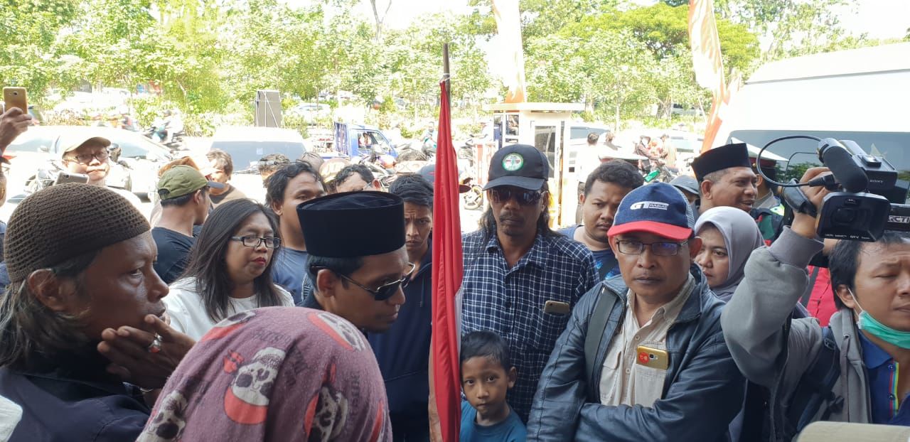 Deklarasi Ganti Presiden, Ahmad Dhani Ditantang Warga Duel Hingga Mati