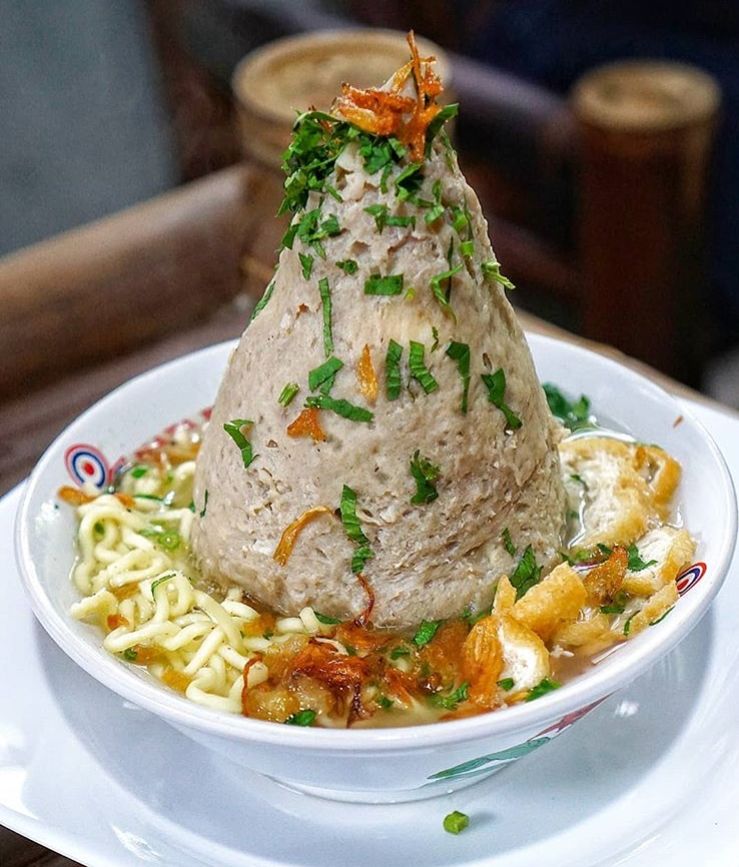 10 Potret Sensasi Makan Bakso Tumpeng Di Yogyakarta Sanggup Sendiri