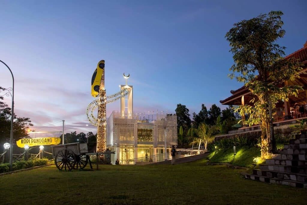 4 Tempat Ngopi Terpencil di Yogyakarta, Pemandangannya 