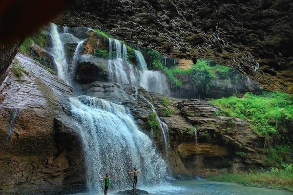 6 Wisata Air Terjun Yang Indahnya Kebangetan Di Ponorogo