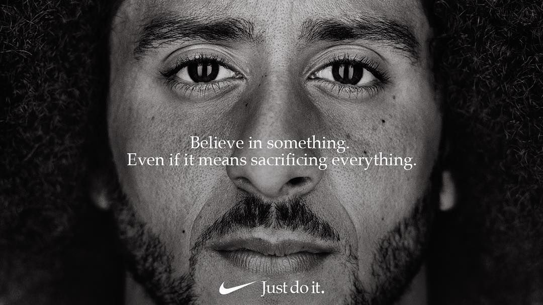 Dukung Colin Kaepernick, Iklan Nike Akan Tayang Saat Pertandingan NFL