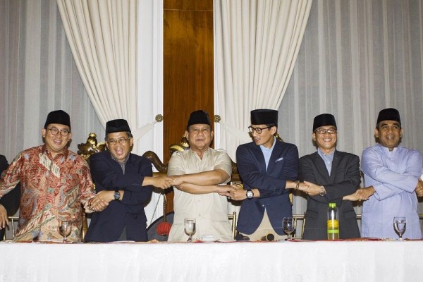 Koalisi Indonesia Adil Makmur Antar Berkas Tim Pemenangan ke KPU